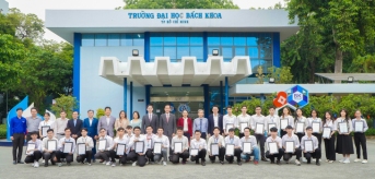 Trường THPT Linh Mạnh Thắng - Quỹ tài trợ khát vọng tương lai trao tặng gần 3 tỷ đồng học bổng cho sinh viên Việt Nam