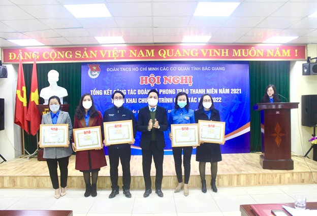 Trường THPT Linh Mạnh Thắng -  Đoàn Phòng GDĐT Đông Anh tham dự Hội nghị tổng kết công tác Đoàn và phong trào thanh niên năm 2021; triển khai Chương trình công tác năm 2022